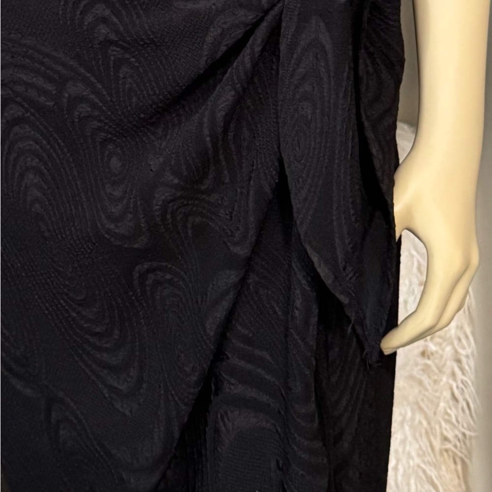 Elegant Robbie Bee Black Wrap Dress - Picture 3 of 8